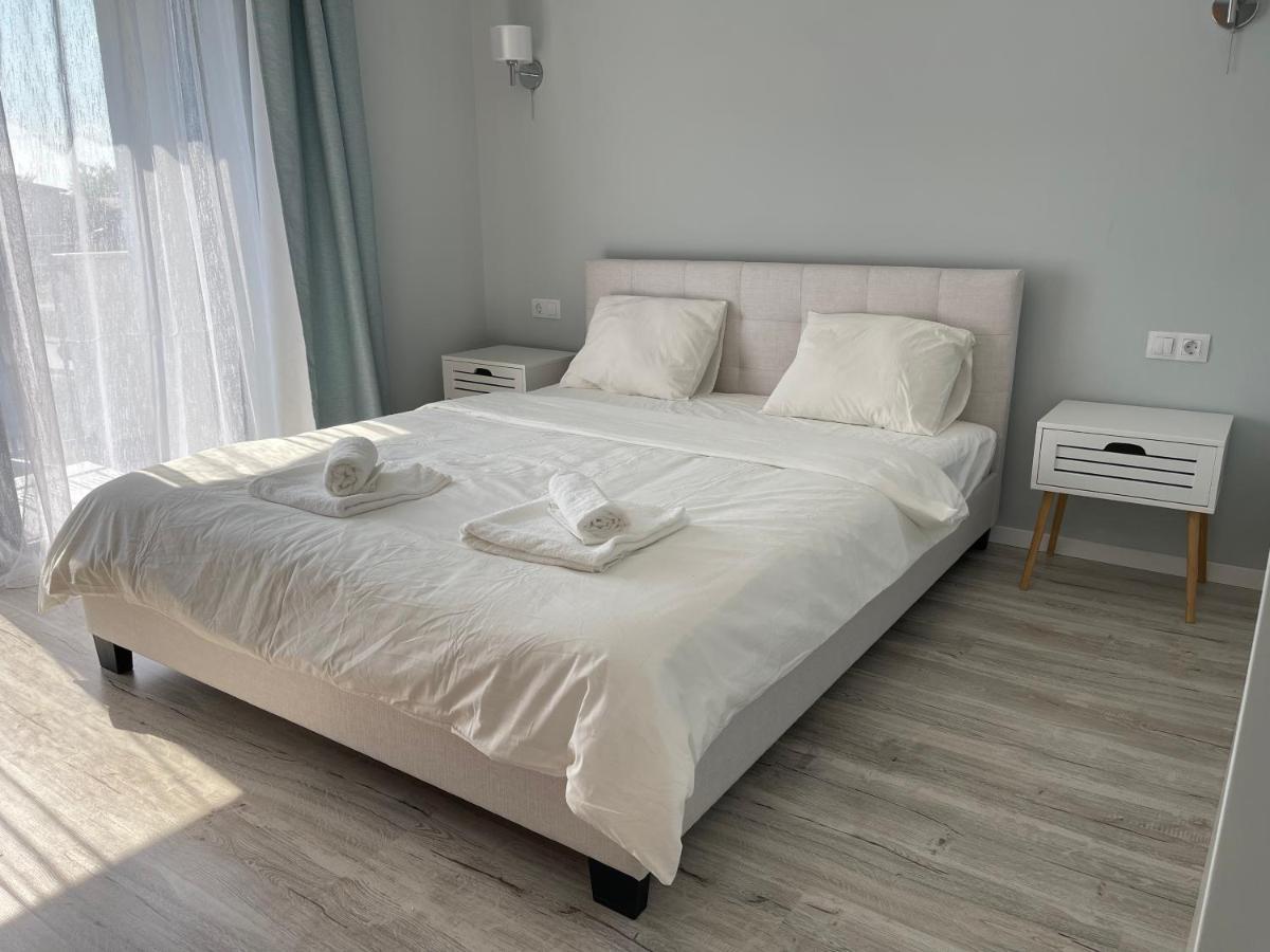 Noah Apartment Self Check-In Отопени Екстериор снимка