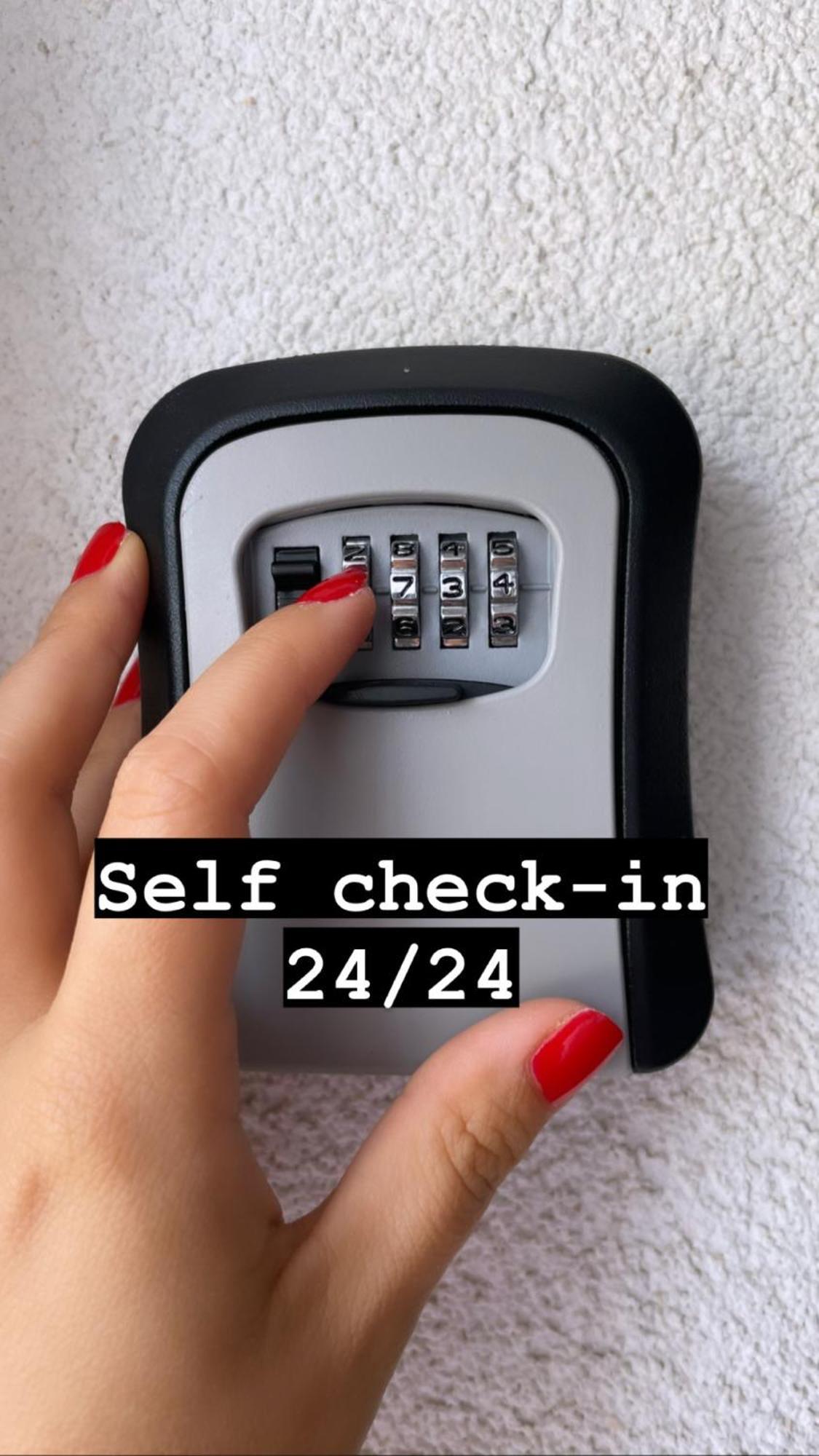 Noah Apartment Self Check-In Отопени Екстериор снимка